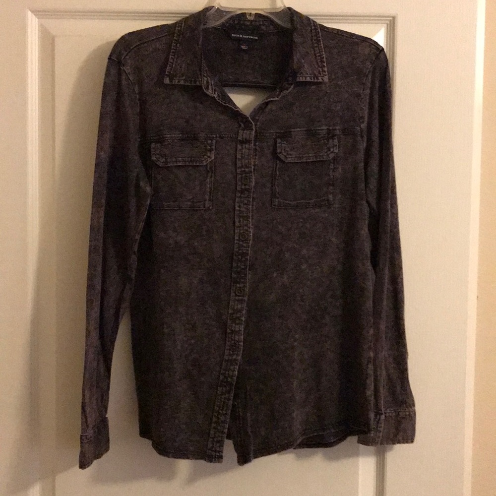 Women’s Rock & Republic shirt